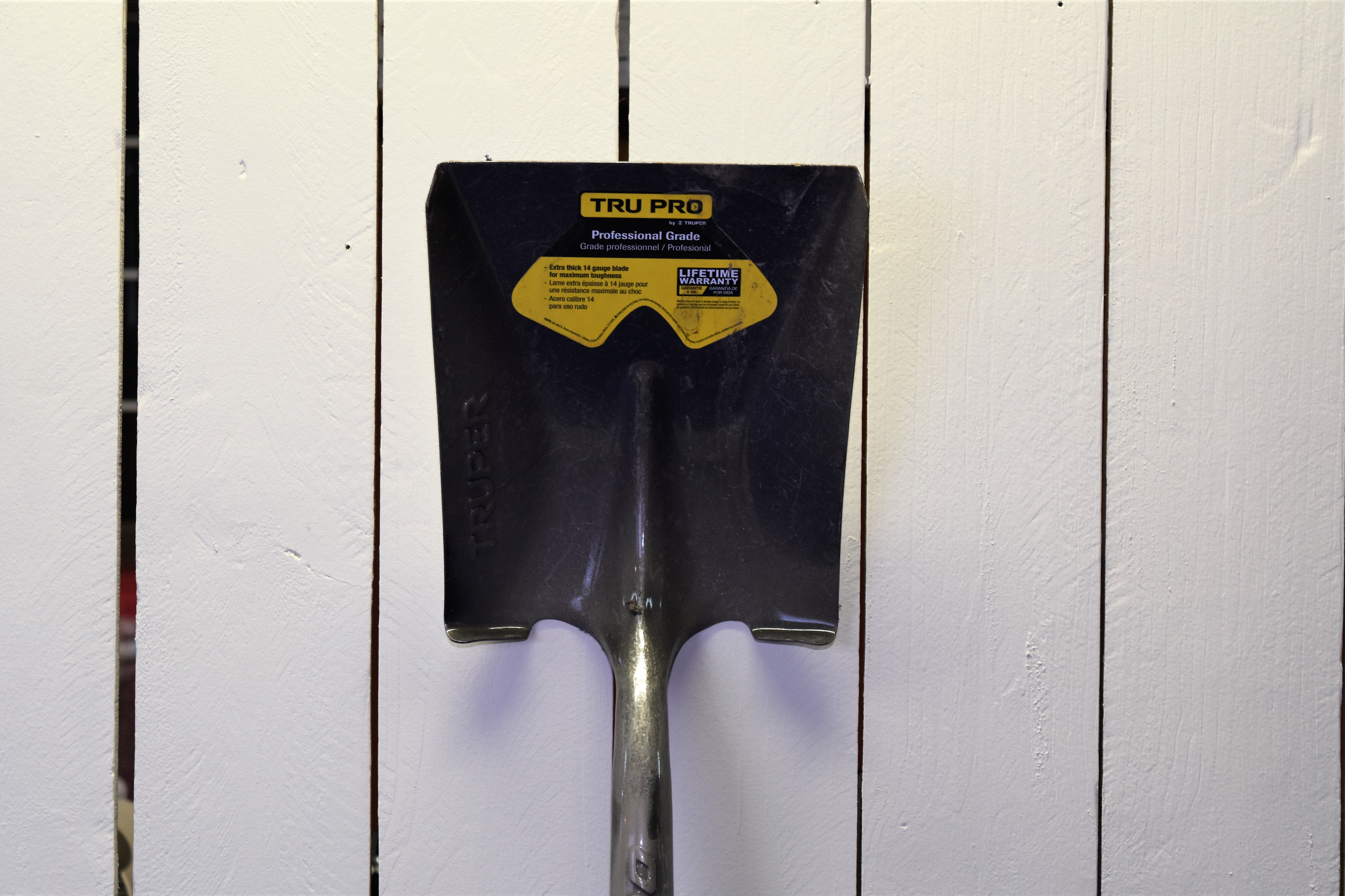 Long handle Square Point Shovel